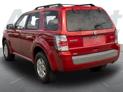 Used 2010 Mercury Mariner 4WD image 2