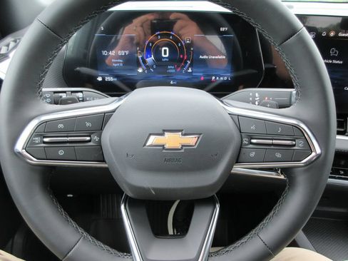 New 2026 Chevrolet Equinox LT w/ Safety and Technology Package FWD image 22