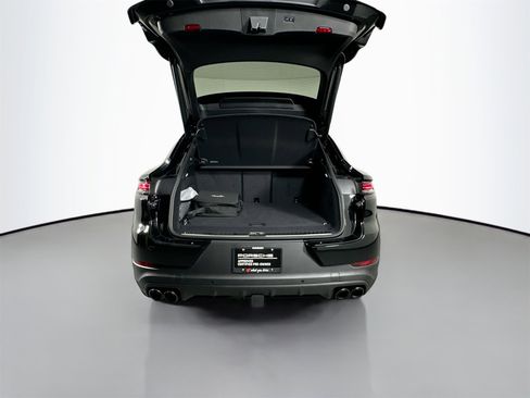 Certified 2025 Porsche Cayenne S image 36
