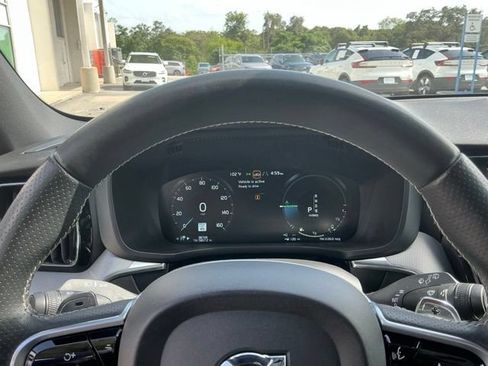 Used 2018 Volvo XC60 T8 R-Design w/ Convenience Package AWD/4WD image 20