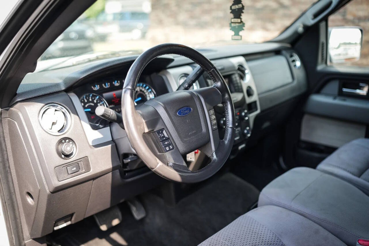 Used 2013 Ford F150 XLT w/ Mid Equipment Group RWD image 21