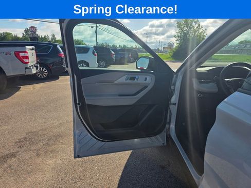 Used 2026 Ford Explorer Active w/ Active Comfort Package AWD/4WD image 20