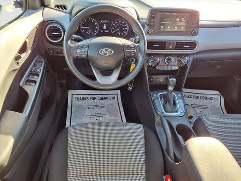 Used 2021 Hyundai Kona SE image 11
