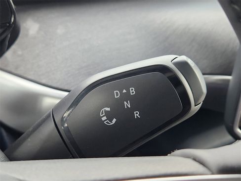 New 2025 Volkswagen ID. Buzz Pro S image 21