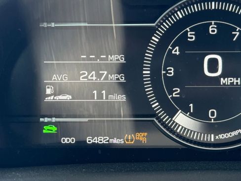 Used 2025 Toyota GR86 Premium w/ Performance Package image 14