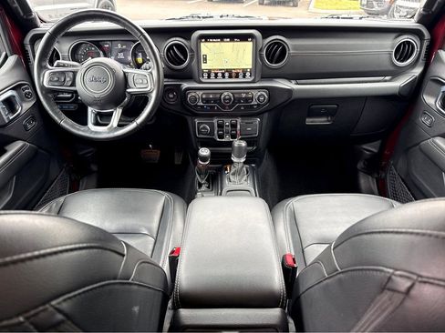 Used 2021 Jeep Wrangler Unlimited Sahara w/ Cold Weather Group image 13