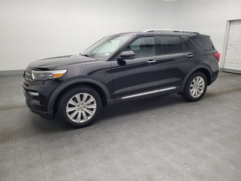 Used 2020 Ford Explorer Limited image 2