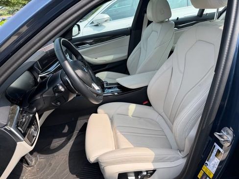 Certified 2023 BMW 530e xDrive w/ Executive Package AWD/4WD image 4