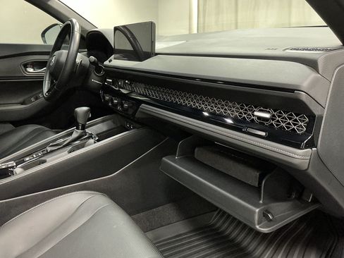Used 2024 Honda Accord Sport image 29