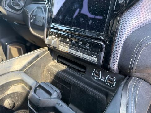 Used 2020 RAM 2500 Limited AWD/4WD image 37
