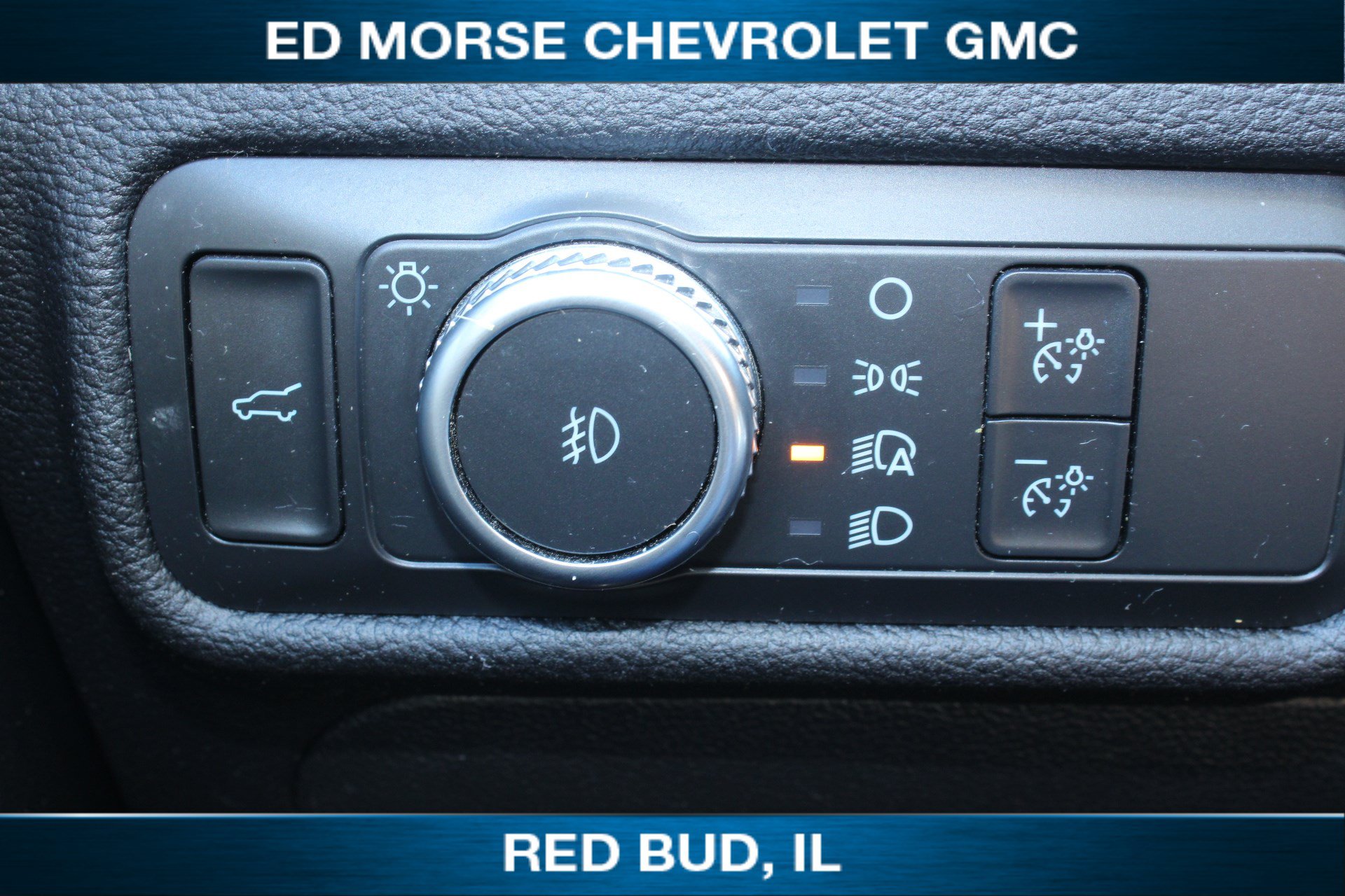Used 2022 Ford Explorer XLT w/ Equipment Group 202A AWD/4WD image 14