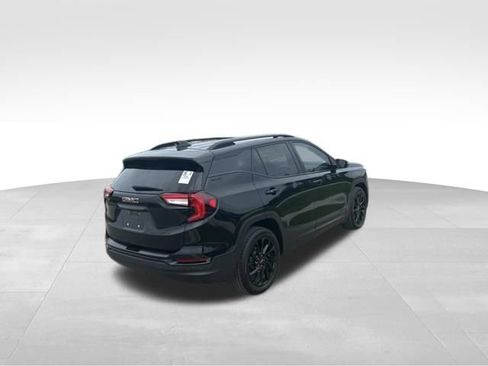Used 2023 GMC Terrain SLE w/ Driver Convenience Package FWD image 3