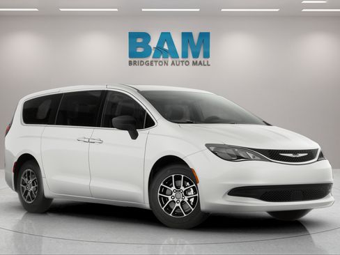 New 2027 Chrysler Pacifica LX FWD image 1