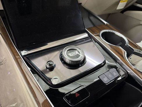 New 2026 Cadillac Escalade ESV Platinum Sport w/ LPO, ONYX Package AWD/4WD image 23