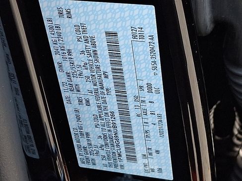 Certified 2022 Ford Escape SE w/ SE Sport Appearance Package image 26