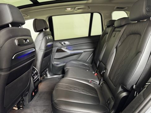 Used 2023 BMW X7 xDrive40i image 23