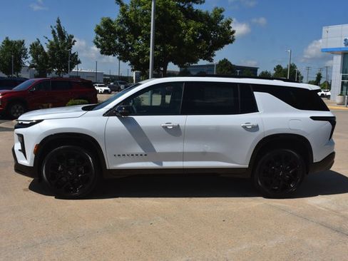 New 2026 Chevrolet Traverse RS w/ LPO, Floor Liner Package AWD/4WD image 10