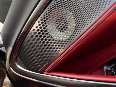 Used 2023 McLaren Artura RWD image 16