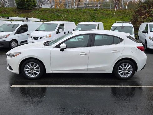 Used 2014 MAZDA MAZDA3 i Touring w/ Moonroof Package 1 image 4