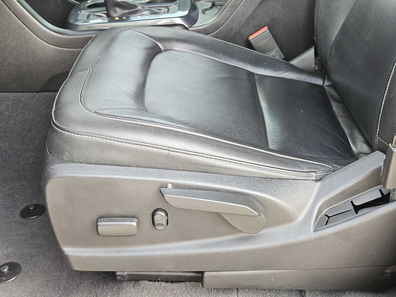 Used 2019 Chevrolet Colorado Z71 RWD image 23