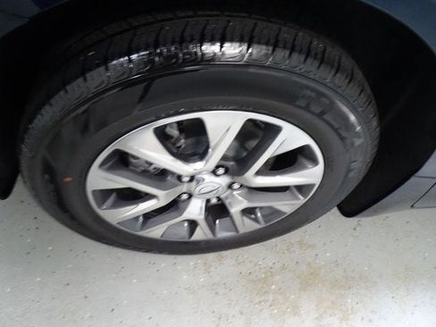 Certified 2023 Chrysler Pacifica Pinnacle FWD image 30