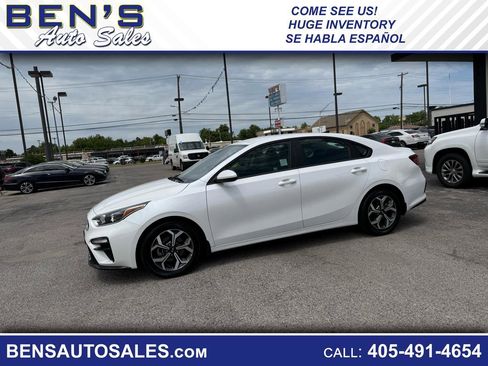Used 2021 Kia Forte LXS image 1
