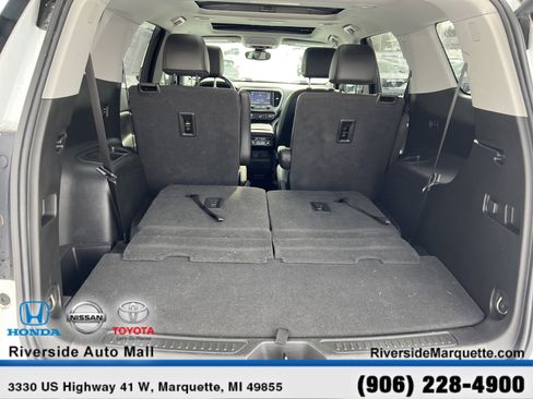 Used 2021 GMC Acadia AT4 w/ Trailering Package image 8