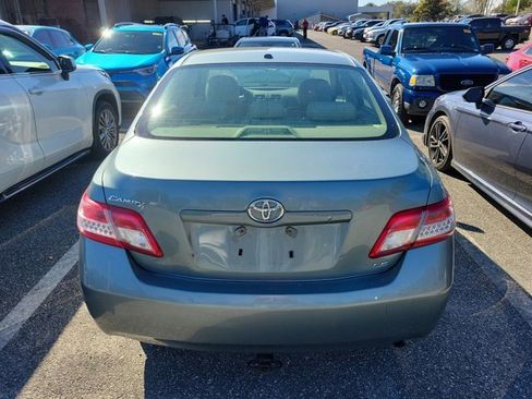 Used 2011 Toyota Camry LE image 5