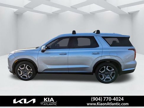 Used 2024 Hyundai Palisade Limited image 6