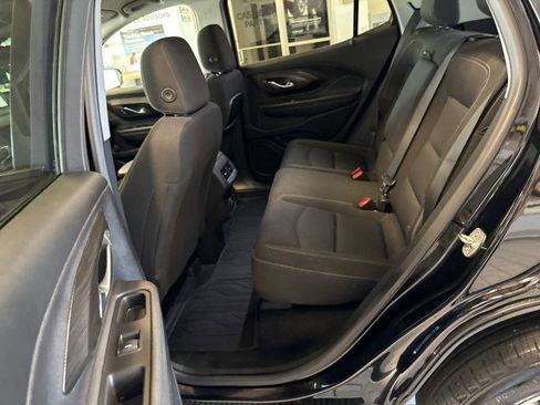 Used 2023 GMC Terrain SLE w/ Driver Convenience Package image 25