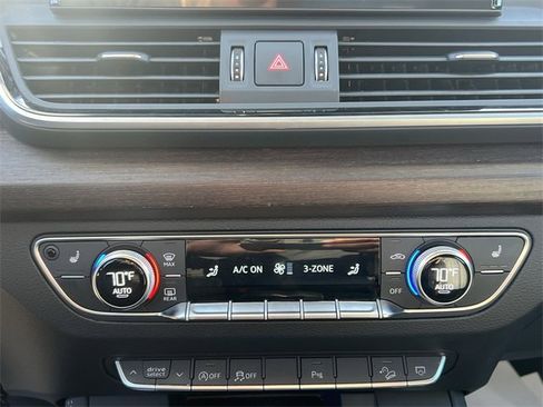 Used 2024 Audi Q5 2.0T Premium Plus image 18