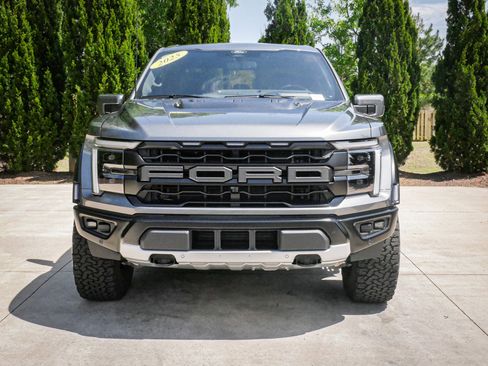 Used 2025 Ford F150 Raptor AWD/4WD image 3