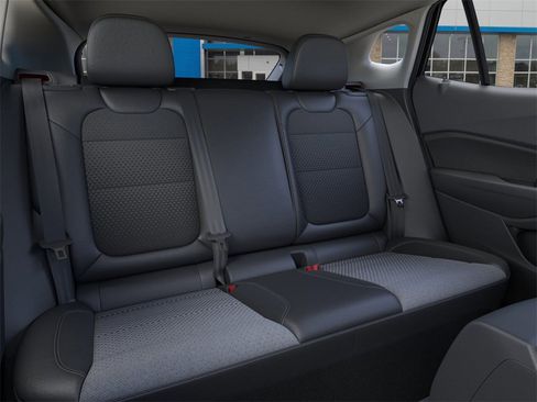 New 2026 Chevrolet Trax LT image 17