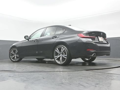 Used 2023 BMW 330i xDrive Sedan w/ Premium Package AWD/4WD image 31