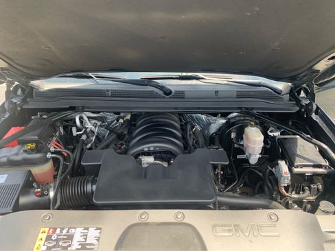 Used 2018 GMC Yukon XL SLT AWD/4WD image 10