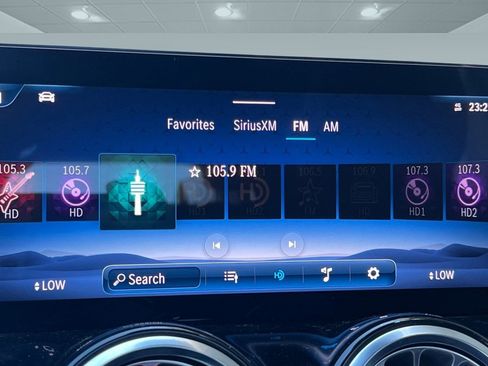 New 2026 Mercedes-Benz GLB 35 AMG 4MATIC image 31