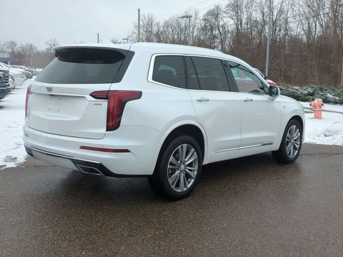 Used 2024 Cadillac XT6 Premium Luxury image 8