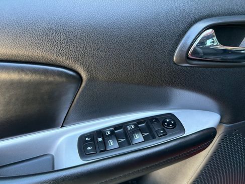 Used 2020 Dodge Journey SE w/ SE Popular Equipment Group FWD image 12