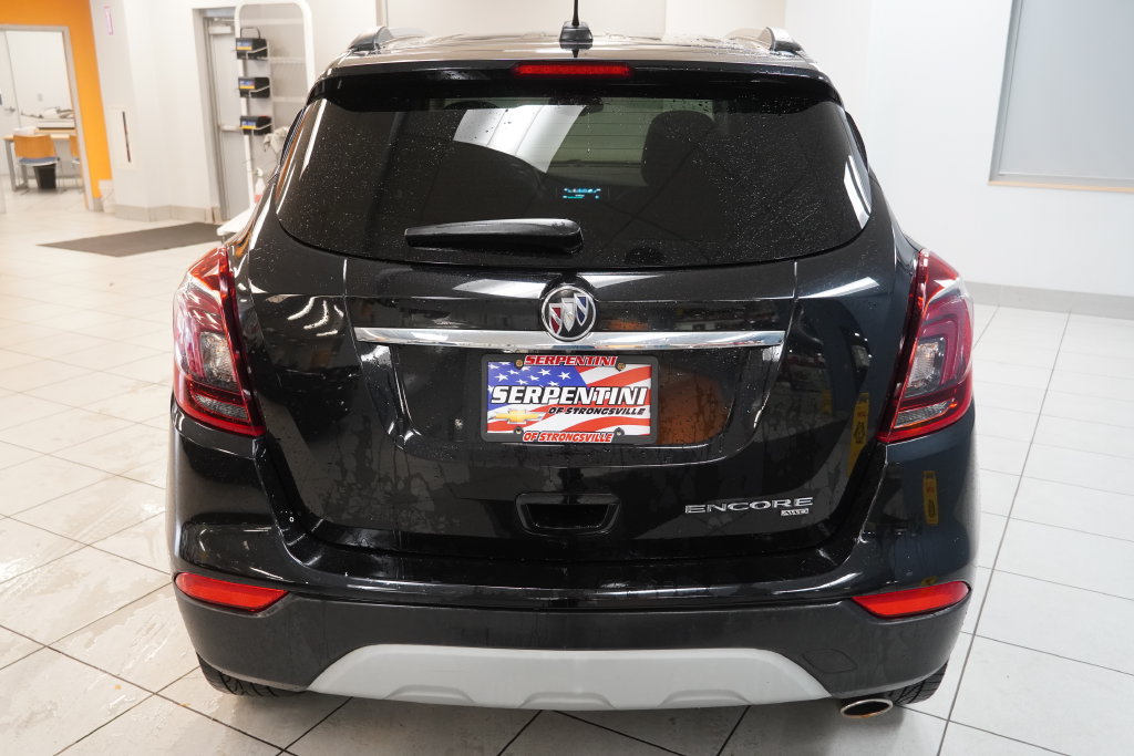 Used 2020 Buick Encore Preferred AWD/4WD image 10
