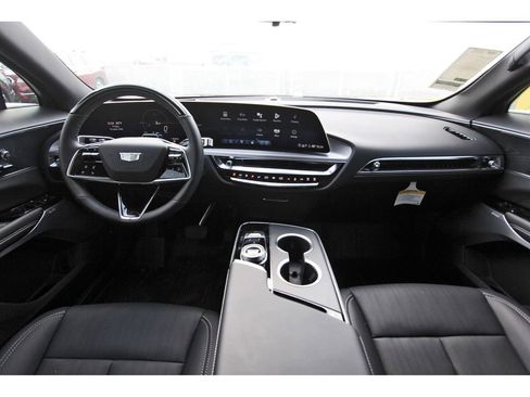 New 2025 Cadillac Lyriq Sport image 9