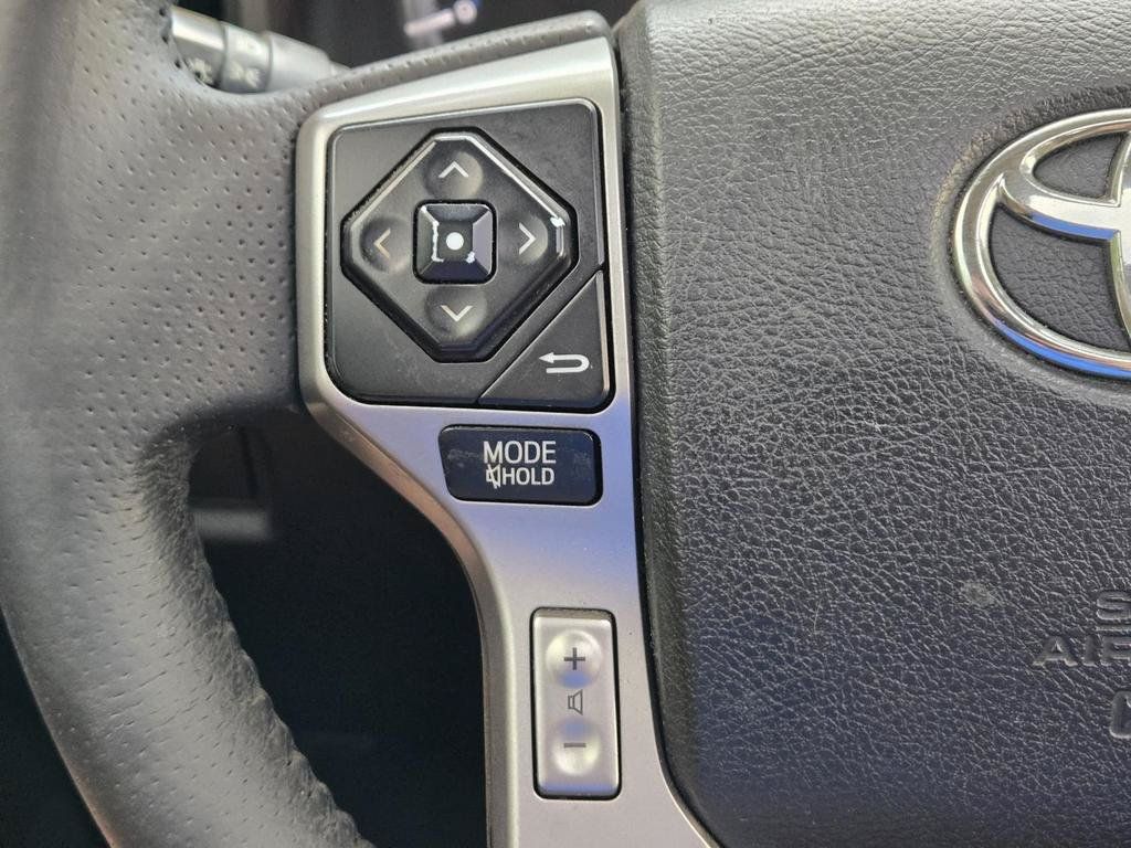 Used 2017 Toyota 4Runner SR5 Premium AWD/4WD image 20