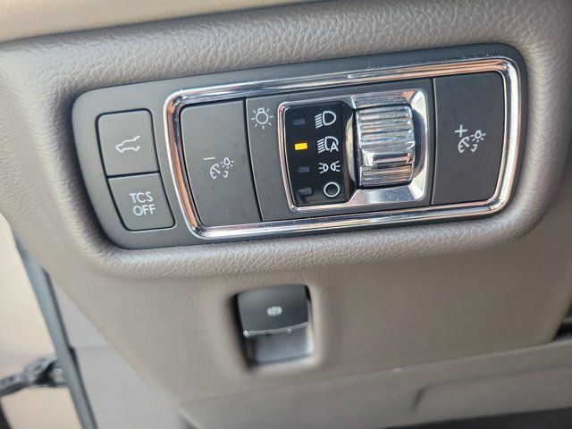 Certified 2021 Lincoln Nautilus FWD w/ Equipment Group 101A image 27