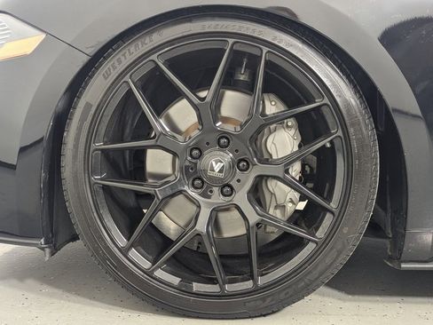 Used 2023 Ford Mustang GT RWD image 9