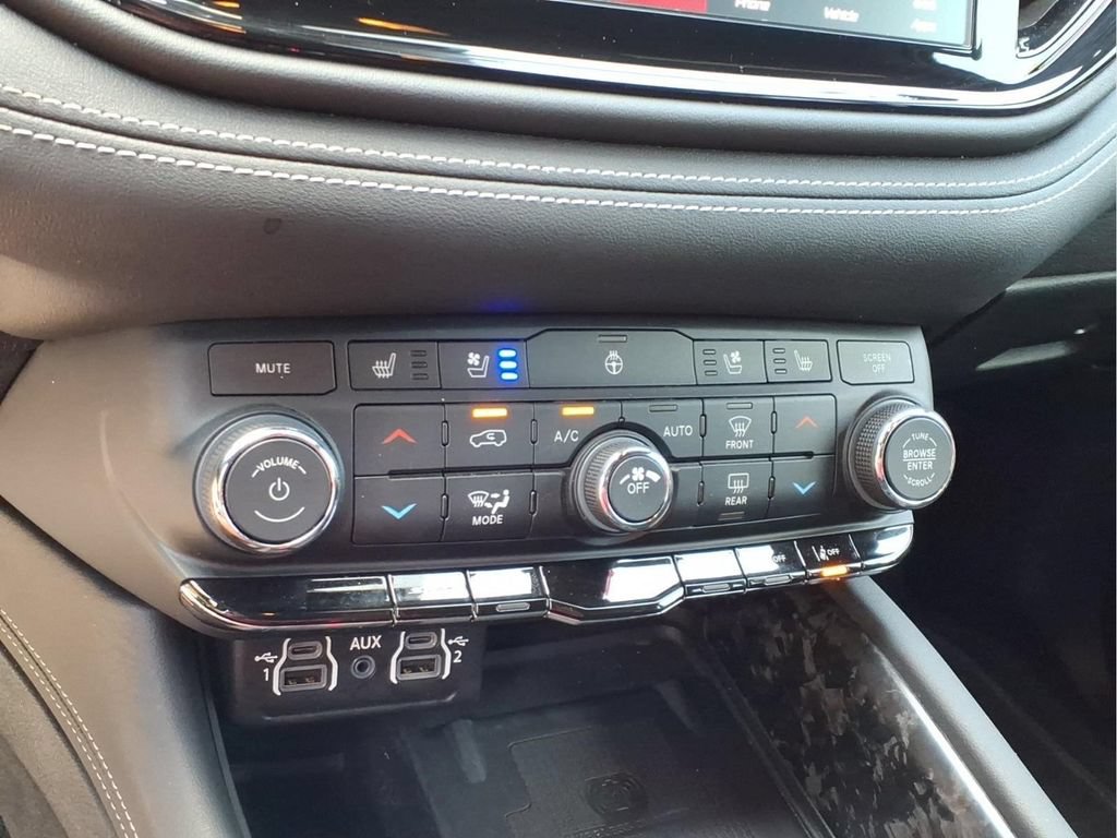 Used 2024 Dodge Durango SRT AWD/4WD image 6