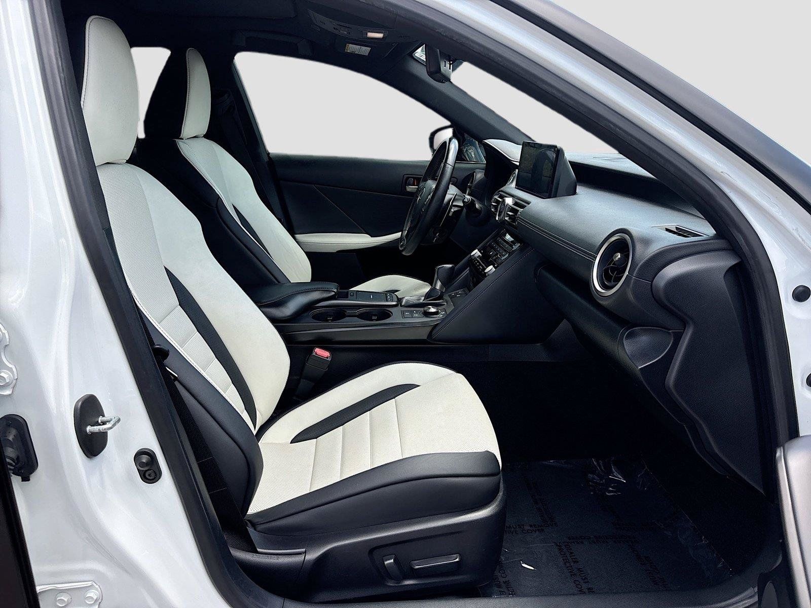Used 2022 Lexus IS 350 F Sport RWD image 29