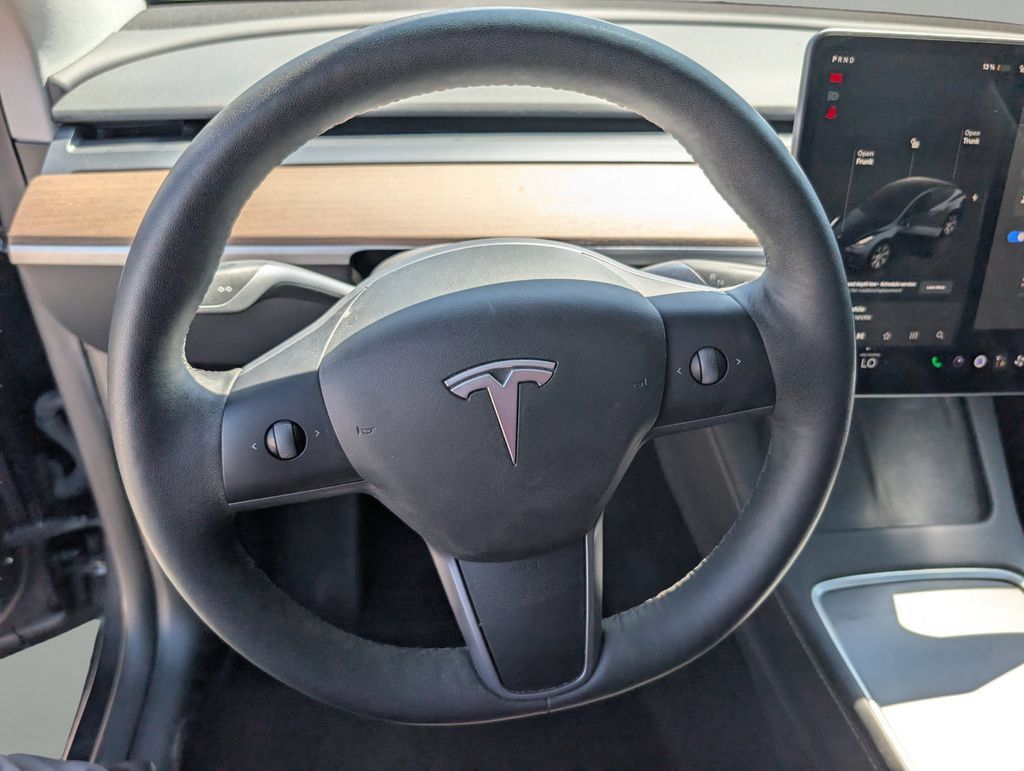 Used 2024 Tesla Model Y Long Range AWD/4WD image 20