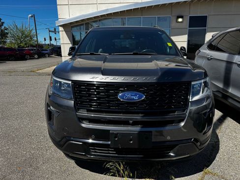 Used 2019 Ford Explorer Sport AWD/4WD image 2