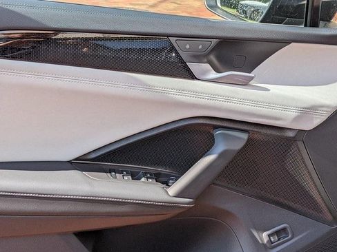 New 2026 Volkswagen Tiguan SE image 10