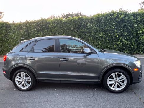 Used 2018 Audi Q3 2.0T Premium w/ Convenience Package FWD image 4