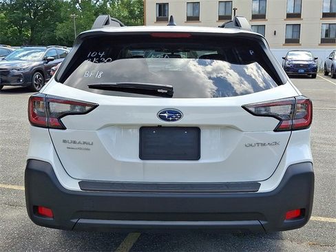 Certified 2025 Subaru Outback Premium image 5